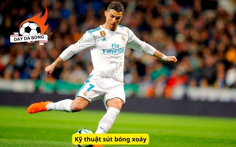 Kỹ thuật sút bóng xoáy